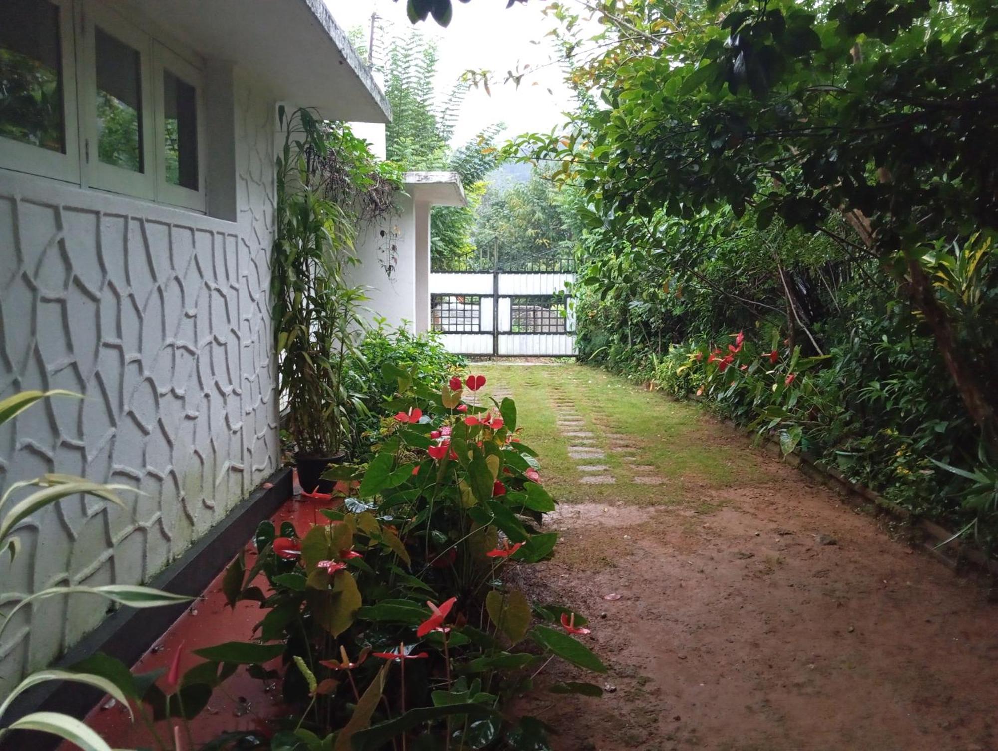 Ella Relax Inn Luaran gambar